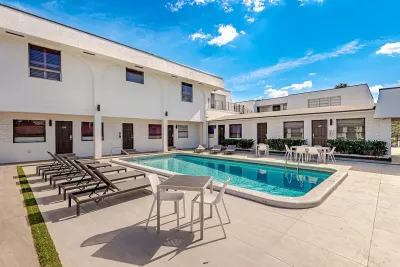 Beach Walk Deerfield